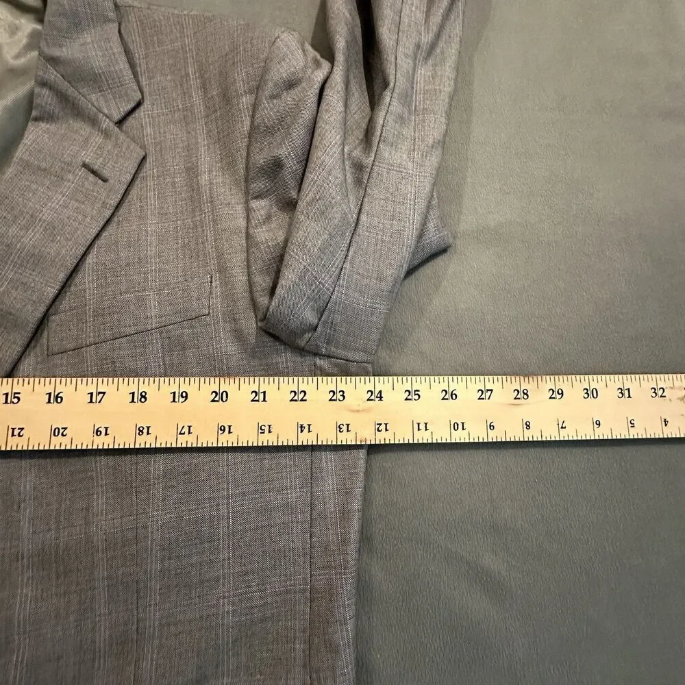 Hickey Freeman 2 Piece Suit Men’s 48L Wool Silk Pleated Pants 38x31 Made in USA